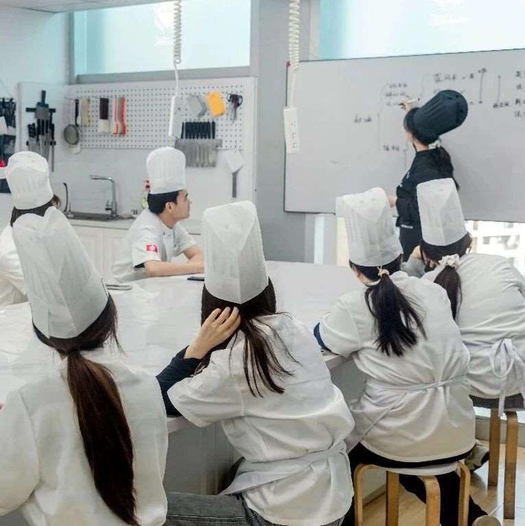 南平蛋糕烘焙培训学校口碑排名前几名