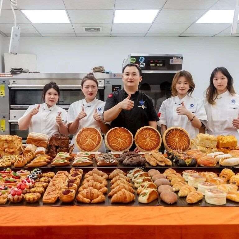 龙岩口碑好的西点甜品面包培训学校排名 烘焙培训、蛋糕甜品培训哪个好